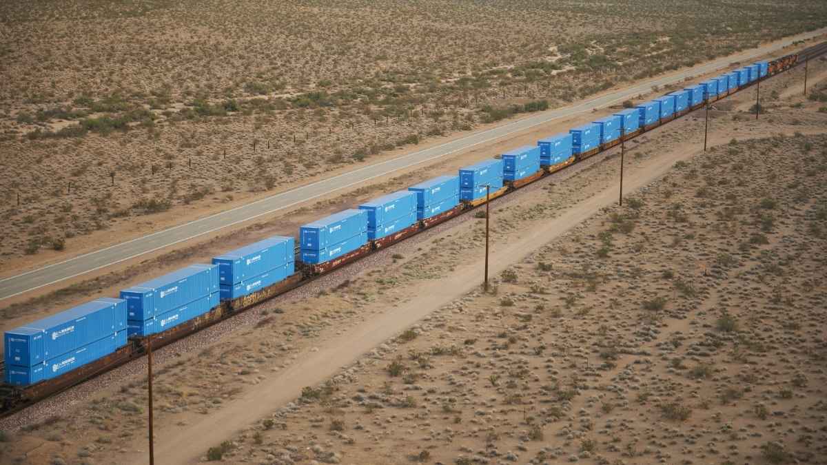 5 Benefits of Expedited Intermodal | C.H. Robinson